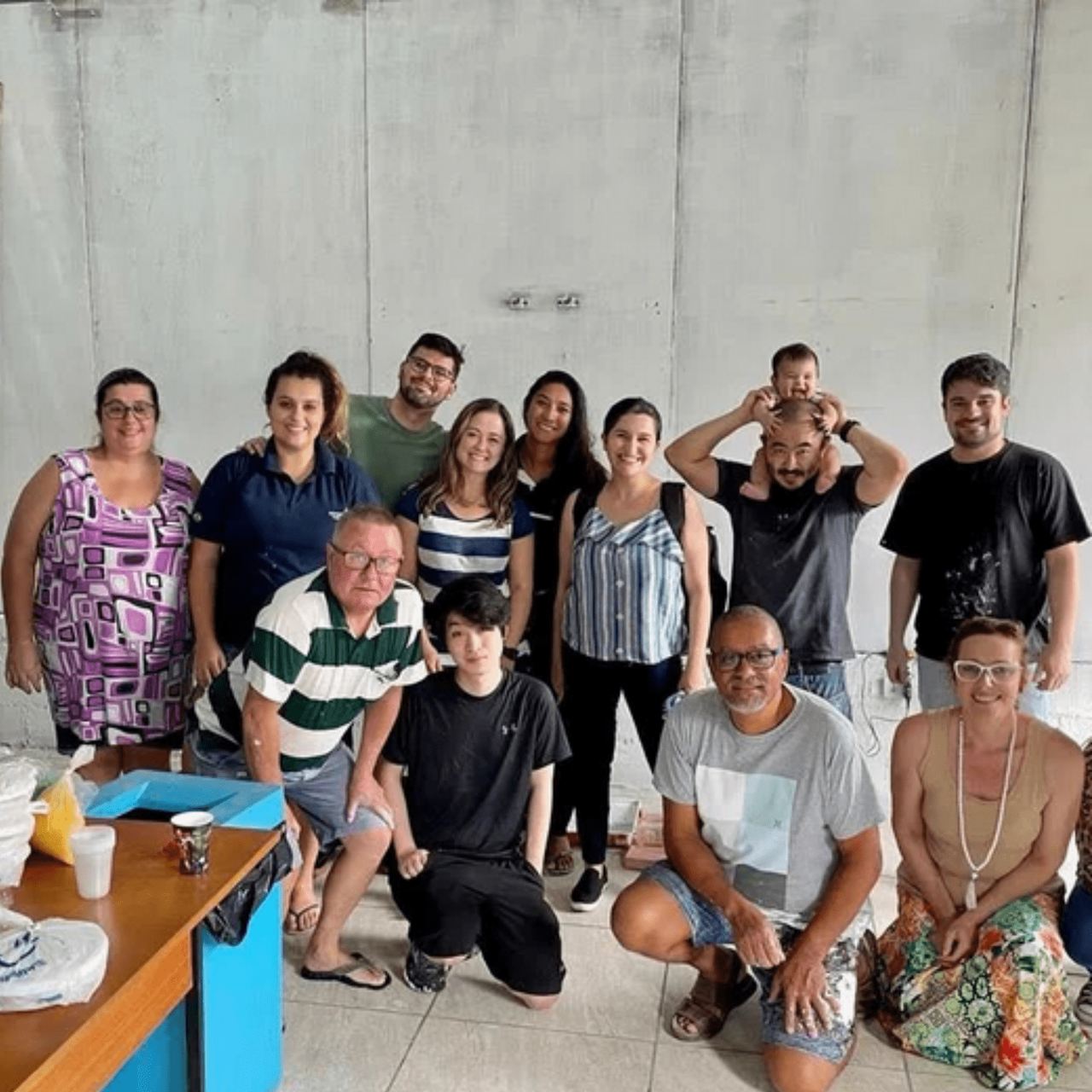 Foto com voluntários